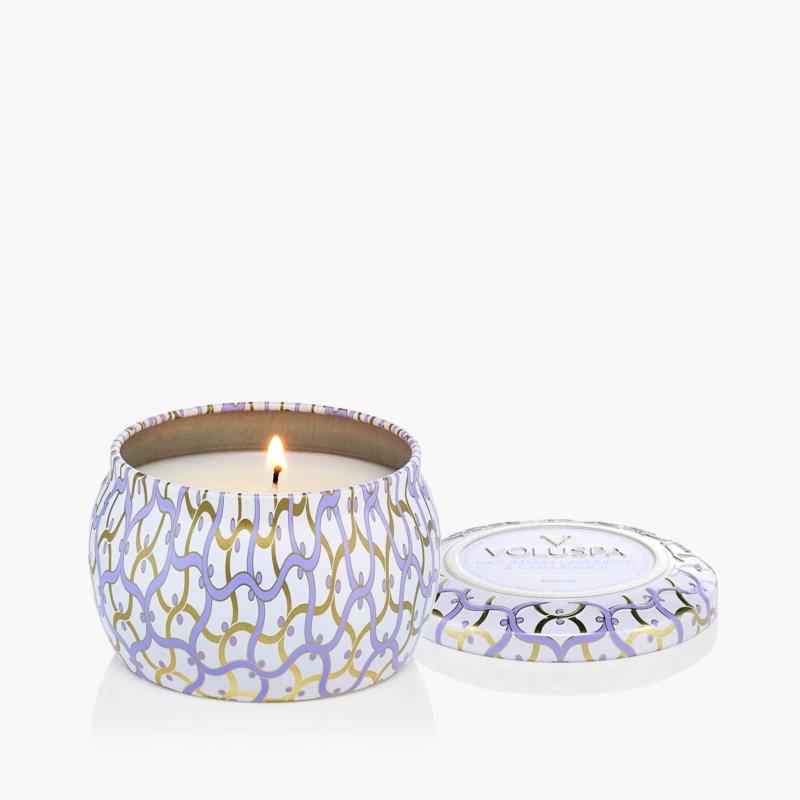 VELA VOLUSPA MOUNTAIN LAVENDER & CHAMOMILE LATA P